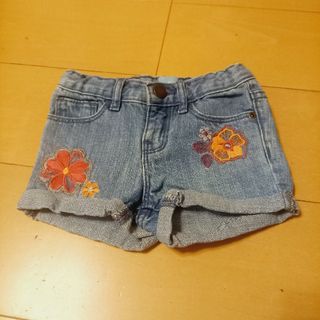 ベビーギャップ(babyGAP)のUSED美品☆babyGapデニムショートパンツ刺繍☆サイズ90cm(パンツ/スパッツ)