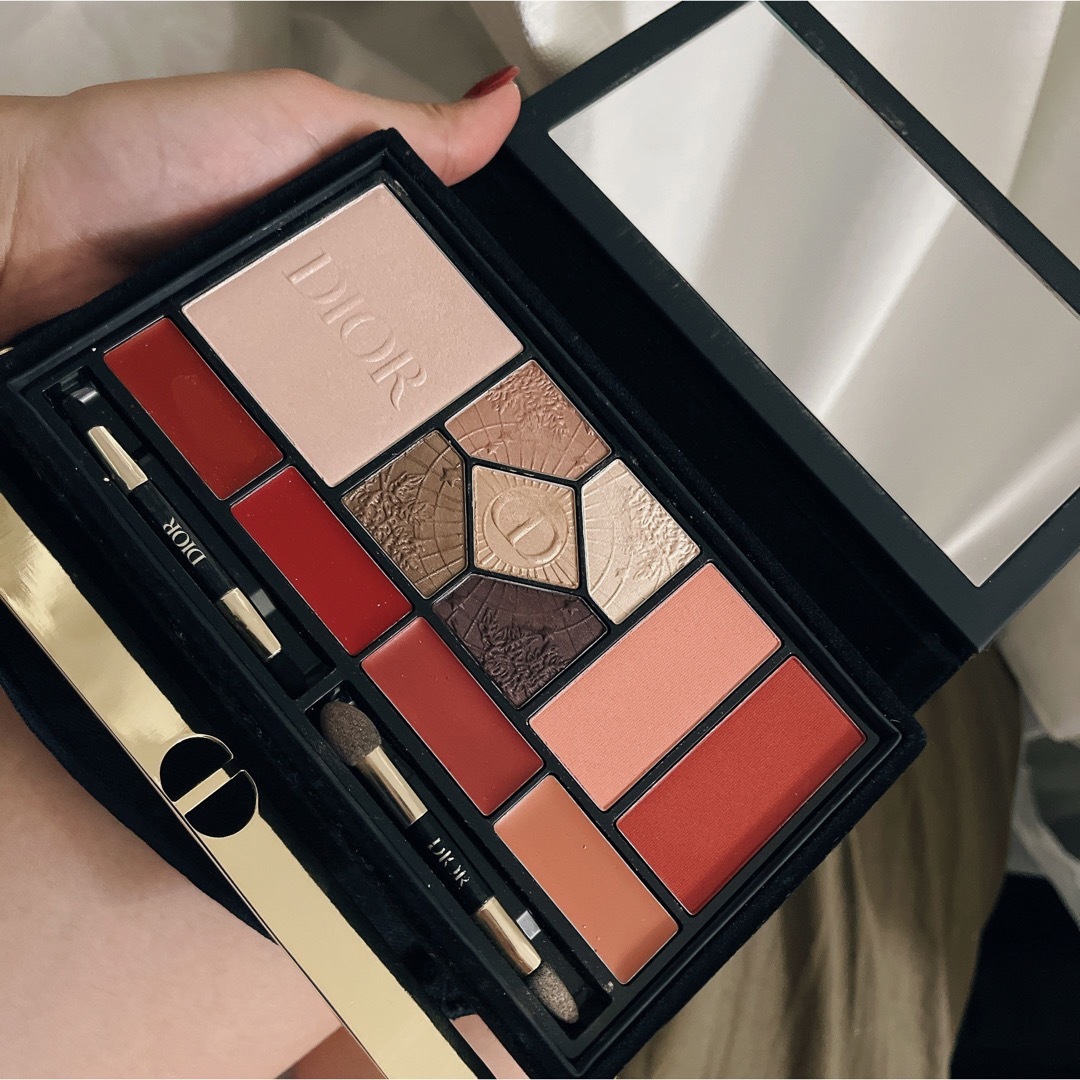 DIOR エクラン クチュール マルチユース パレット\nのセットとなります。