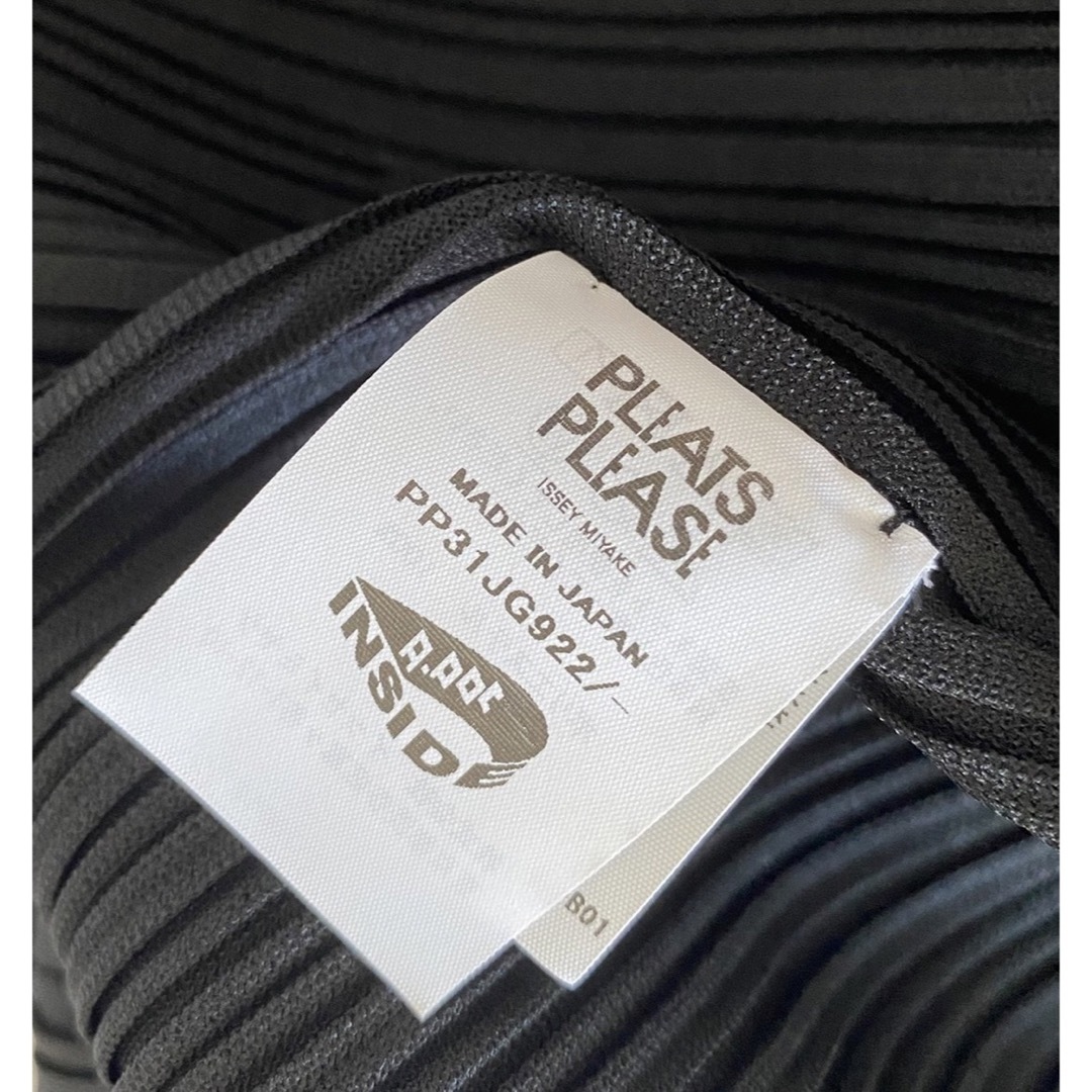 PLEATS PLEASE ISSEY MIYAKE(プリーツプリーズイッセイミヤケ)のプリーツプリーズ　スカート　3サイズ  レディースのスカート(ロングスカート)の商品写真