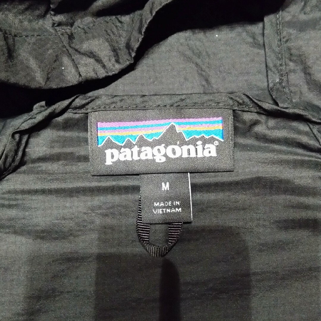 patagonia(パタゴニア)のフーディニジャケット　M メンズのジャケット/アウター(ナイロンジャケット)の商品写真