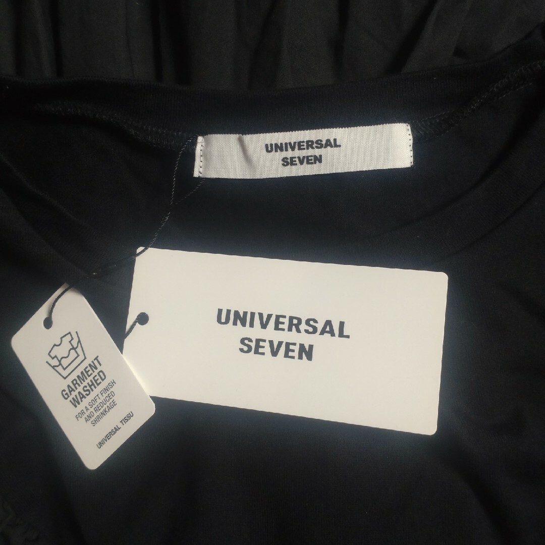 UNIVERSAL SEVEN トップス