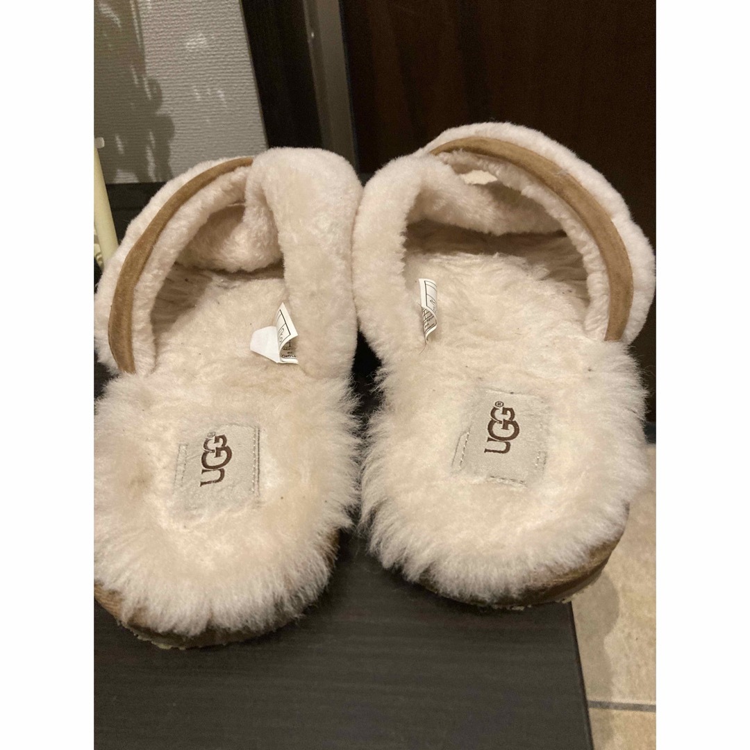 UGG - UGG ファー サンダルの通販 by 即購入歓迎⚠️ｺﾒﾝﾄはﾌﾟﾛﾌ必読後