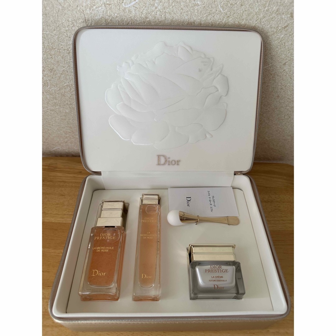 Christian Dior(クリスチャンディオール)の【新品未使用】ディオール　プレステージ　ユイル　ド　ローズ　コフレ コスメ/美容のキット/セット(その他)の商品写真