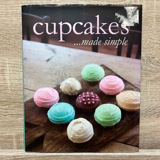 Cupcakes cookbook 洋書(洋書)