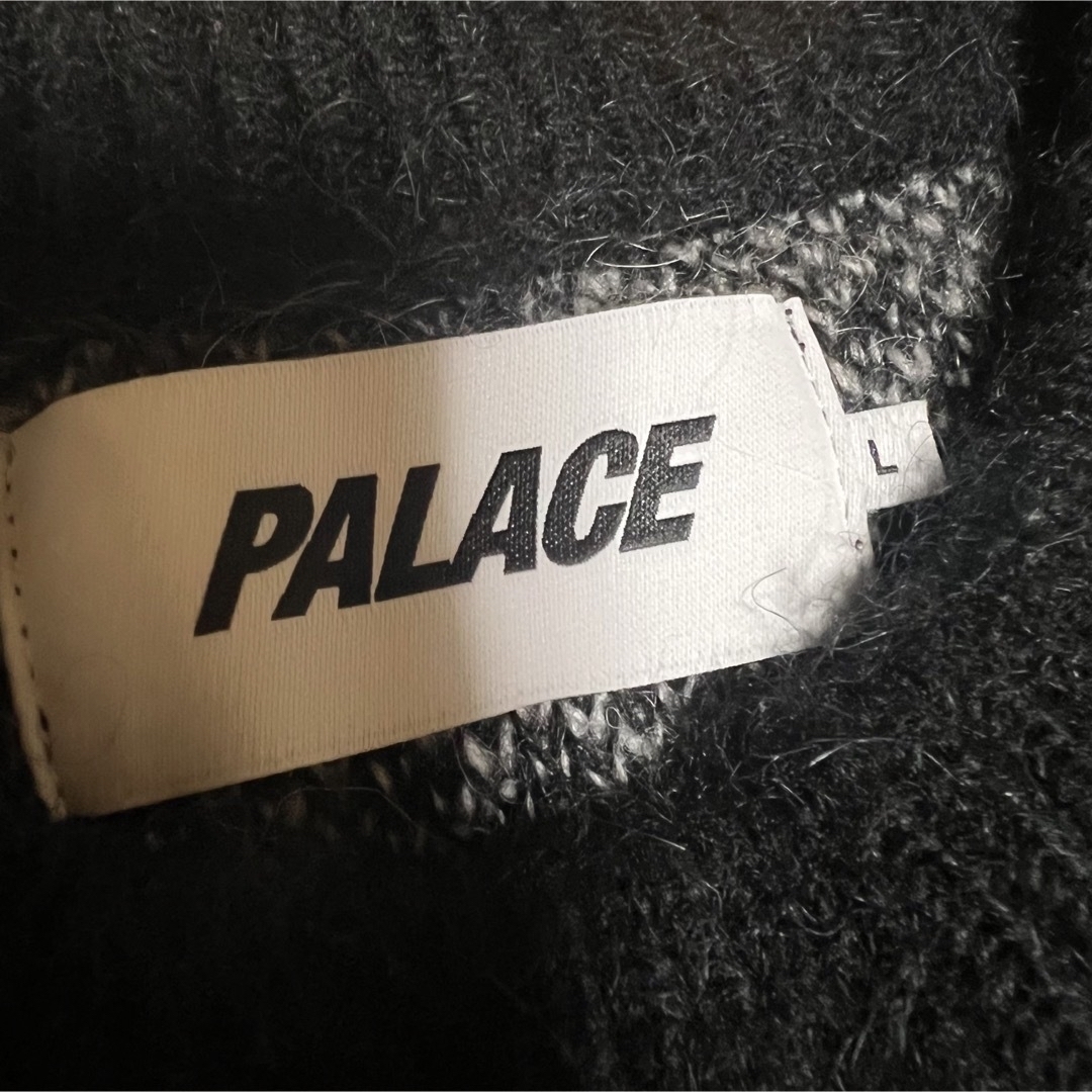 PALACE(パレス)のPALACE Ye Olde Palace Knit "Black" メンズのトップス(ニット/セーター)の商品写真