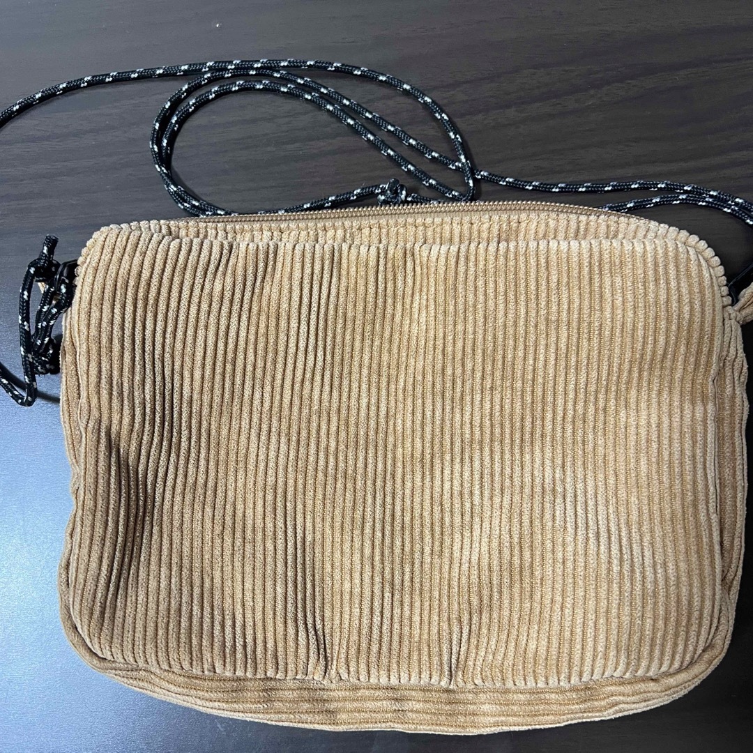 URBAN RESEARCH(アーバンリサーチ)のurban research コーデュロイサコッシュ メンズのバッグ(ボディーバッグ)の商品写真