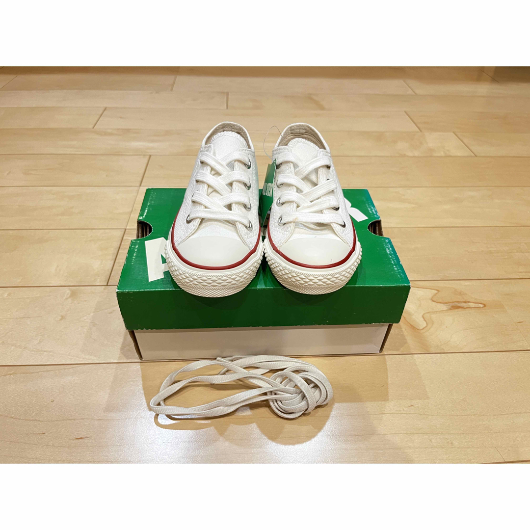 CONVERSE(コンバース)の16.0cm ホワイトCONVERSE CHUCK TAYLOR キッズ キッズ/ベビー/マタニティのキッズ靴/シューズ(15cm~)(スニーカー)の商品写真