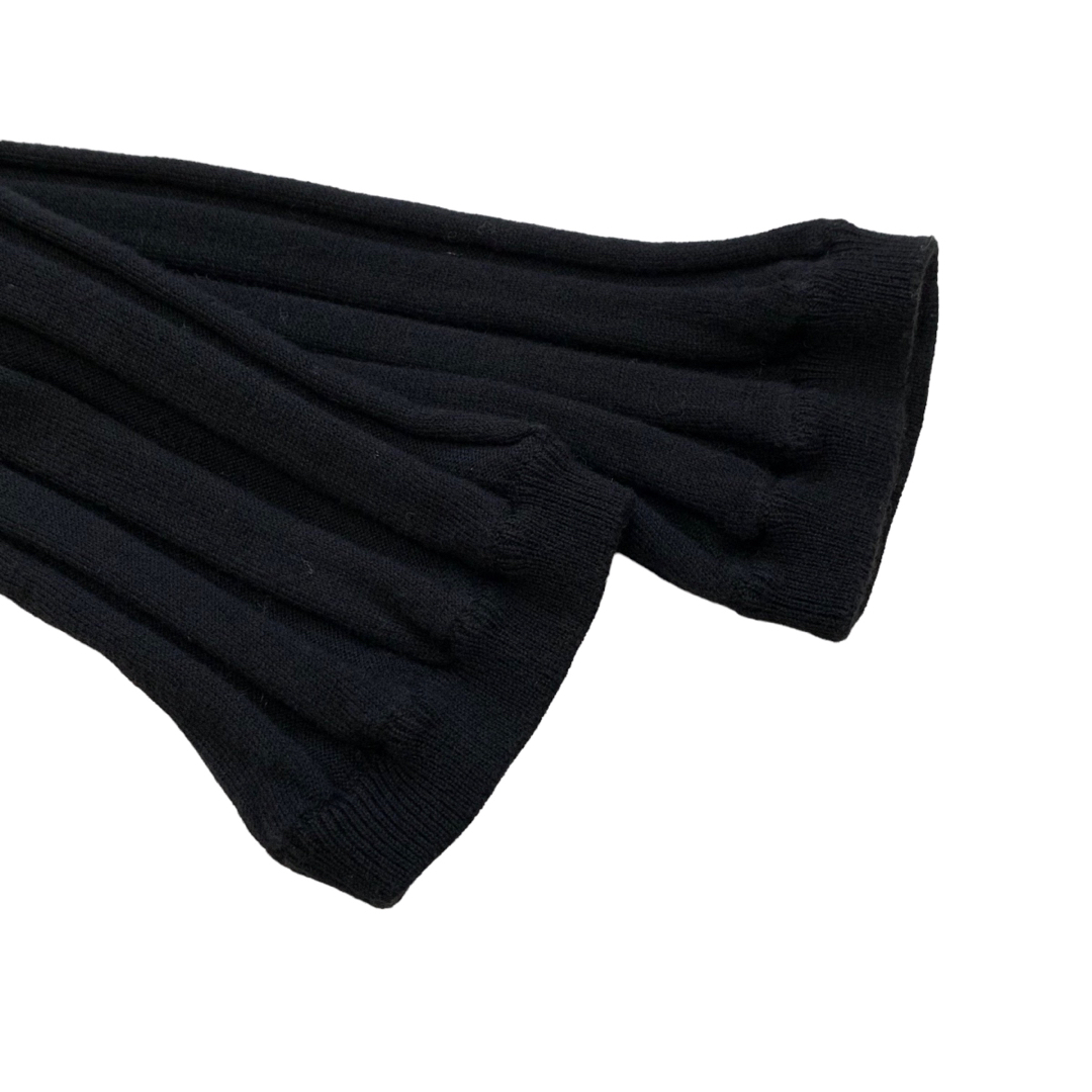Theory luxe(セオリーリュクス)のセオリーリュクス 大人可愛い 美ライン カシミヤ混 ワンピース 黒 38サイズ レディースのワンピース(ひざ丈ワンピース)の商品写真