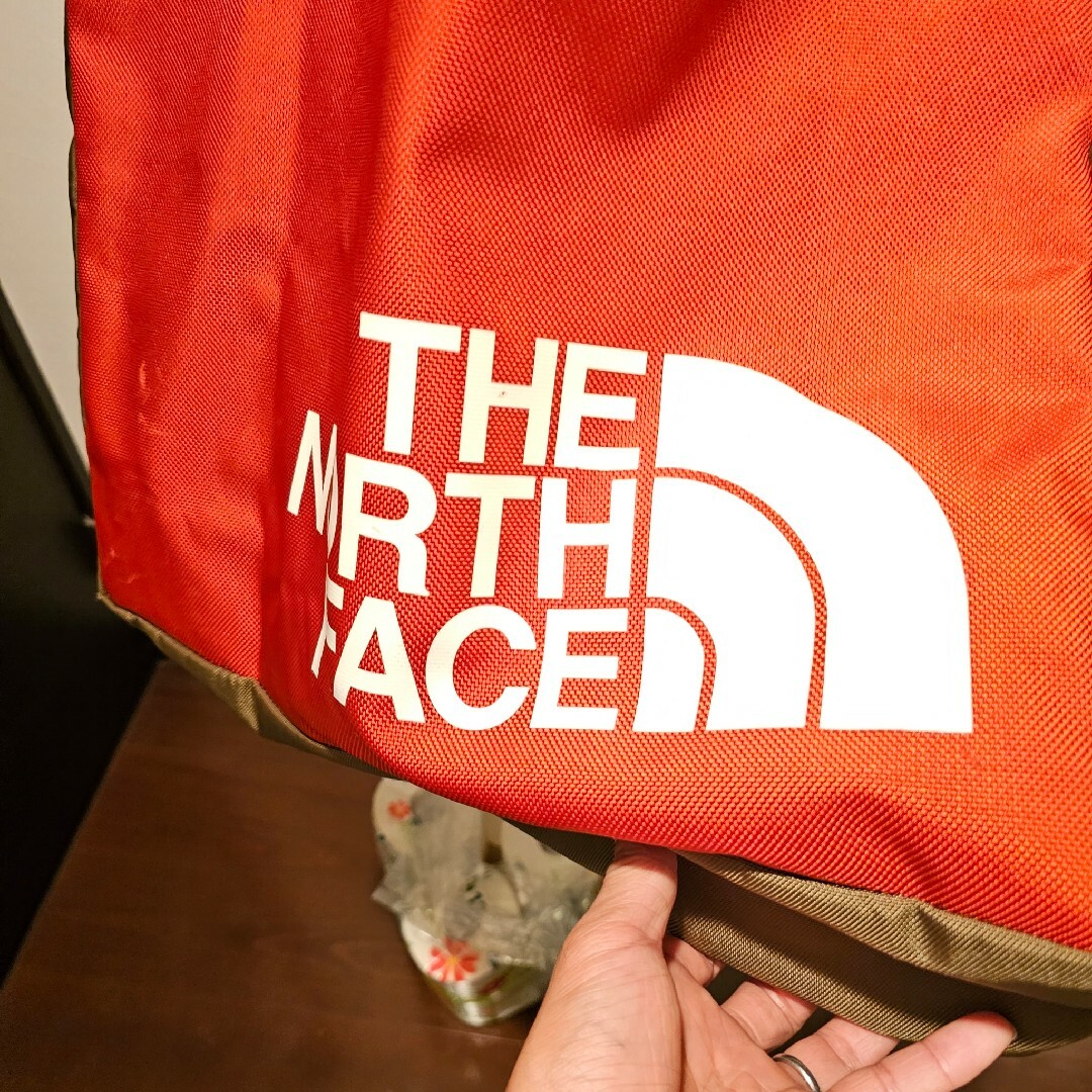 THE NORTH FACE(ザノースフェイス)のノースフェイス　ループトートL　NM81558 レディースのバッグ(トートバッグ)の商品写真