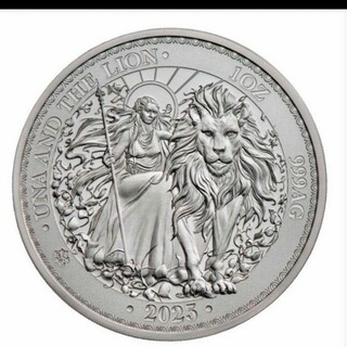 2023年　セントヘレナ　現代版ウナとライオン　銀貨(金属工芸)