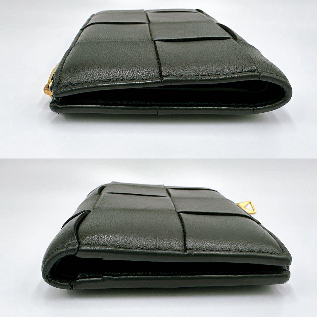 ボッテガヴェネタ カセット レザー コンパクトウォレット 二つ折り財布