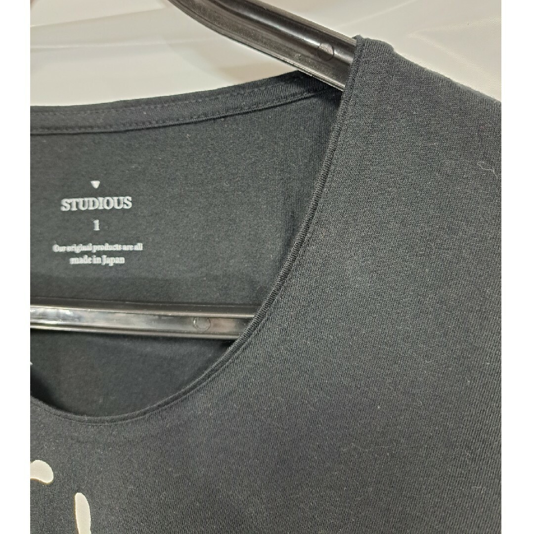 STUDIOUS(ステュディオス)の未使用　studious　ショートスリーブカットソー　ブラック メンズのトップス(Tシャツ/カットソー(半袖/袖なし))の商品写真