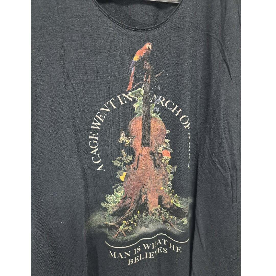STUDIOUS(ステュディオス)の未使用　studious　ショートスリーブカットソー　ブラックギター メンズのトップス(Tシャツ/カットソー(半袖/袖なし))の商品写真