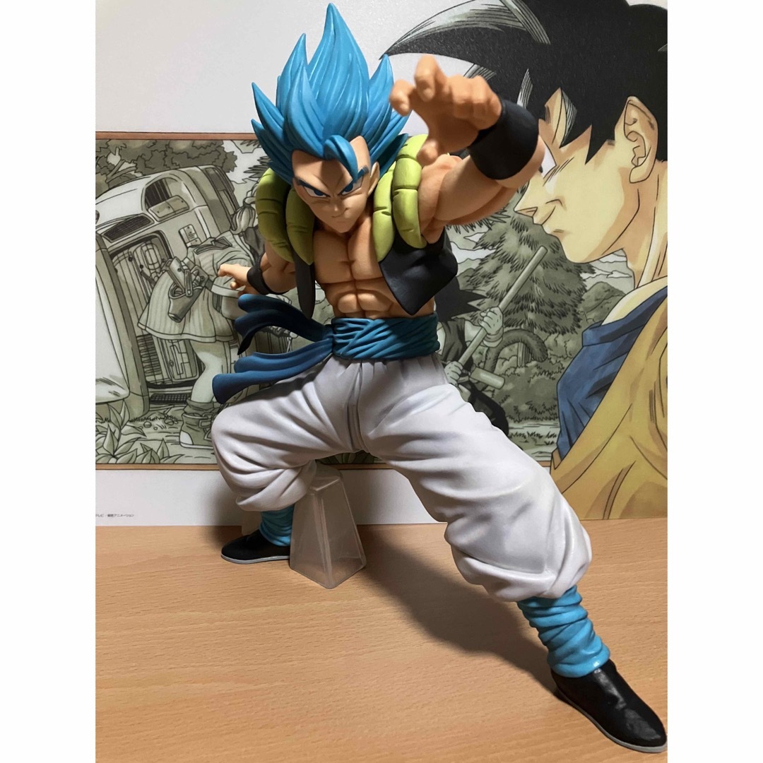 フィギュアドラゴンボール超　超サイヤ人ゴッド　ゴジータブルー　フィギュア　鳥山明