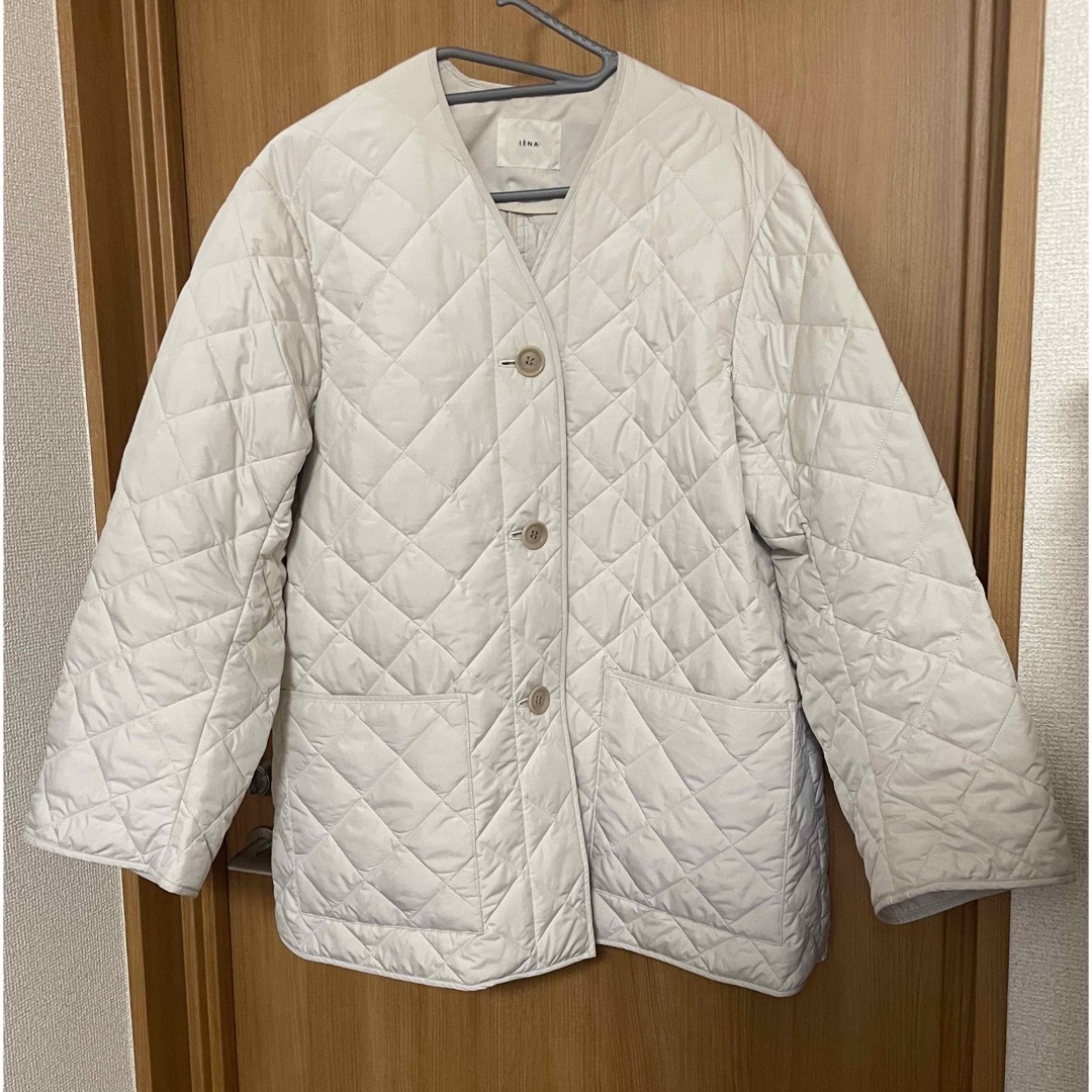 IENA(イエナ)のIENA キルティング ショートコート◆36 白 レディースのジャケット/アウター(ノーカラージャケット)の商品写真