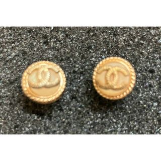 シャネル(CHANEL)のシャネル　ボタンピアス(ピアス)