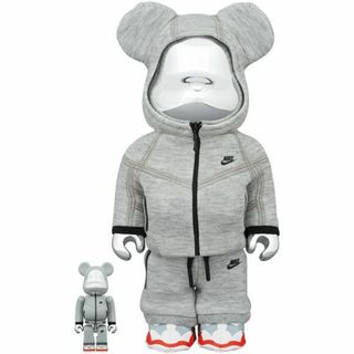 ベアブリック(BE@RBRICK)のBE@RBRICK NIKE TECH FLEECE N98 100&400(キャラクターグッズ)