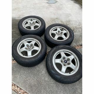 R32スカイライン純正ホイール ピレリスタッドレス 4本の通販|ラクマ