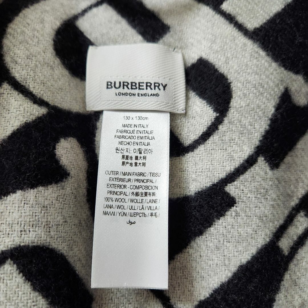 BURBERRY(バーバリー)のバーバリー ウールジャガード ケープ ポンチョ ストール ブラック レディースのジャケット/アウター(ポンチョ)の商品写真