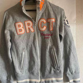 BRCTバルバラシパーカー