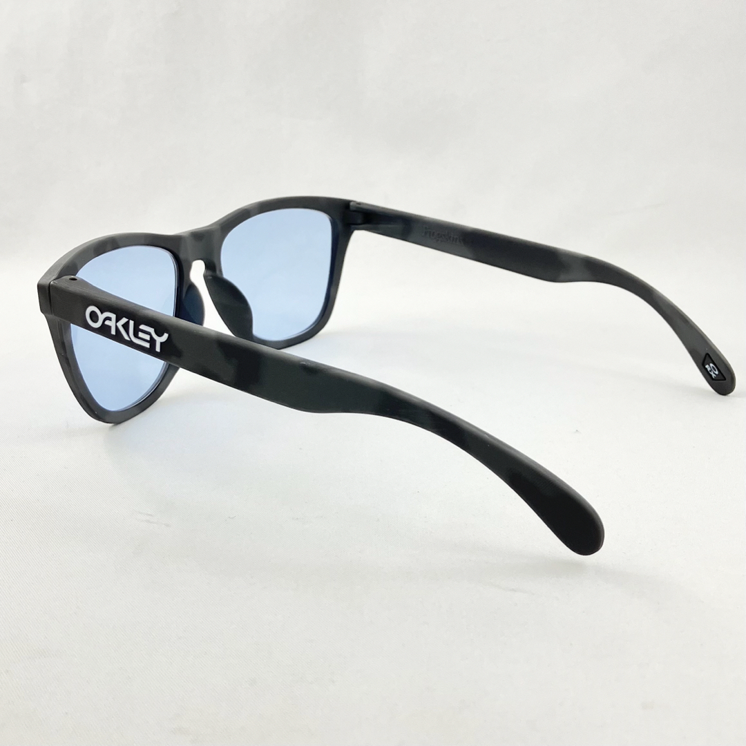 オークリーox8137-04ライトブルーグレーサングラスFrogskins