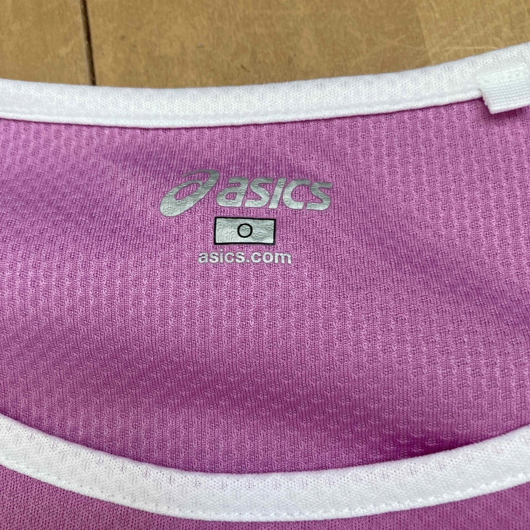 asics(アシックス)のasicsスポーツウェア👚 スポーツ/アウトドアのランニング(ウェア)の商品写真