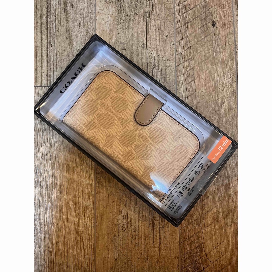 COACH(コーチ)の新品　COACH iPhone12 mini カバー 手帳型 sand コーチ スマホ/家電/カメラのスマホアクセサリー(iPhoneケース)の商品写真