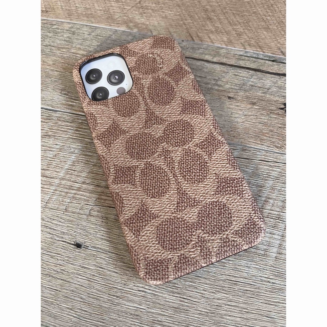 COACH(コーチ)の新品　COACH iPhone11 pro カバー シグネチャー　コーチ スマホ/家電/カメラのスマホアクセサリー(iPhoneケース)の商品写真