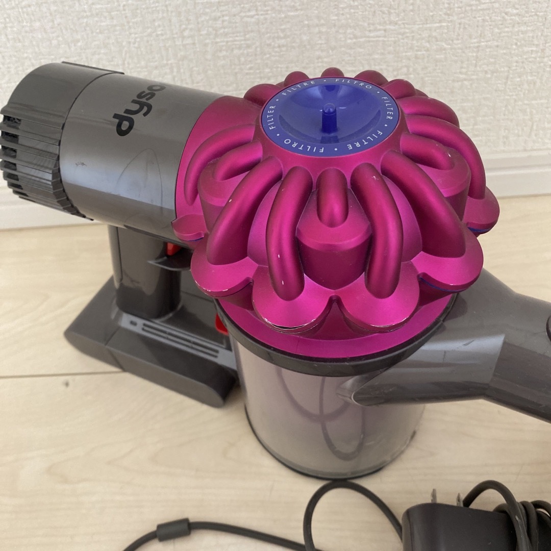 Dyson 掃除機　ハンディ 1