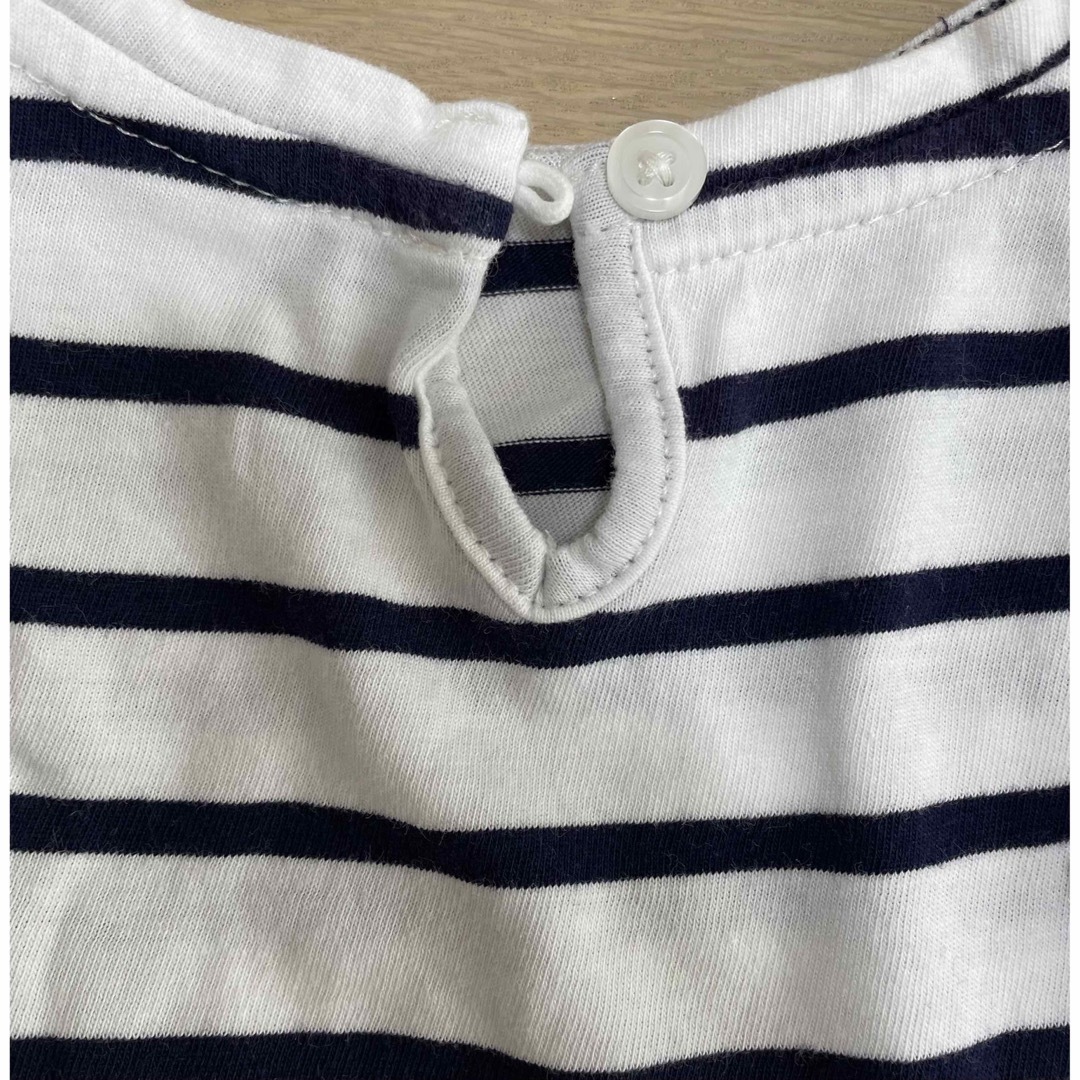 babyGAP(ベビーギャップ)のbabygap 長袖 ボーダー カットソー 90 キッズ/ベビー/マタニティのキッズ服女の子用(90cm~)(Tシャツ/カットソー)の商品写真