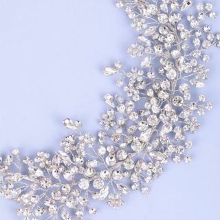 髪飾り　ヘッドドレス　ブライダル　ヘアアクセサリーウェディング　結婚式　ティアラ(ヘッドドレス/ドレス)