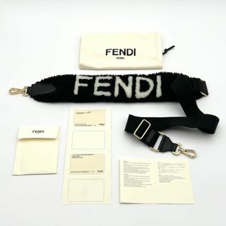 正規品　美品　フェンディ　FENDI　ショルダーストラップ　330