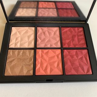 NARS - NARS ホットトライスト チークパレットの通販 by ♡ひまわり ...