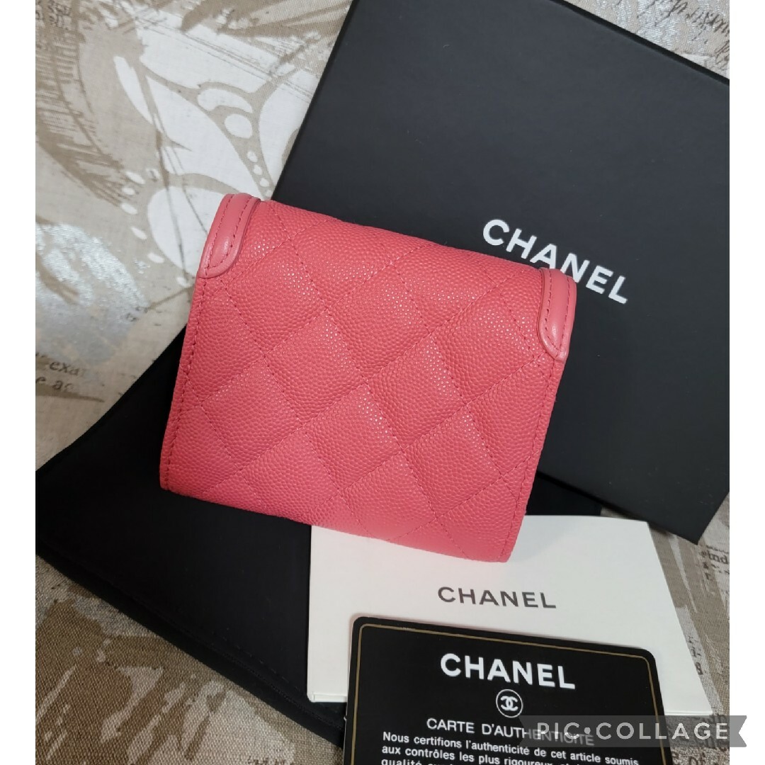 CHANEL(シャネル)の未使用 CHANEL CCフィリグリー キャビアスキン マトラッセ 三つ折財布 レディースのファッション小物(財布)の商品写真