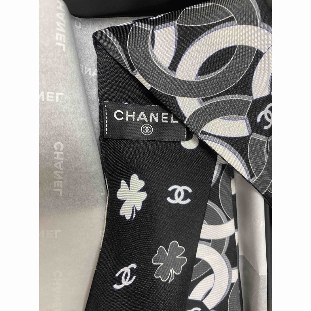 CHANEL - ‪‪❤︎‬ 新作 23K ‪‪❤︎‬ CHANEL カメリア スカーフの通販‬‬