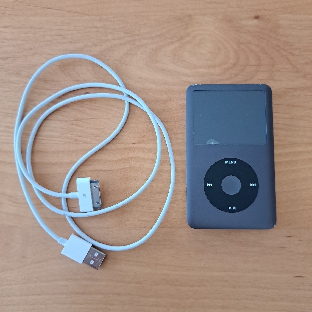 iPod(アイポッド)のiPod classic 160GB(第6世代)　Apple スマホ/家電/カメラのオーディオ機器(ポータブルプレーヤー)の商品写真