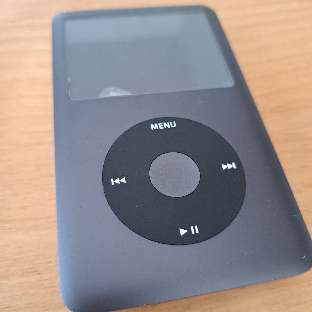 iPod(アイポッド)のiPod classic 160GB(第6世代)　Apple スマホ/家電/カメラのオーディオ機器(ポータブルプレーヤー)の商品写真