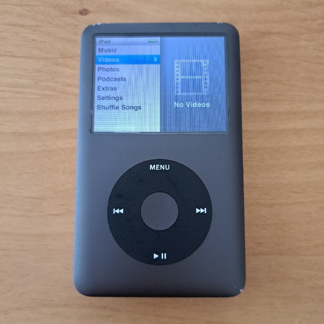 iPod(アイポッド)のiPod classic 160GB(第6世代)　Apple スマホ/家電/カメラのオーディオ機器(ポータブルプレーヤー)の商品写真