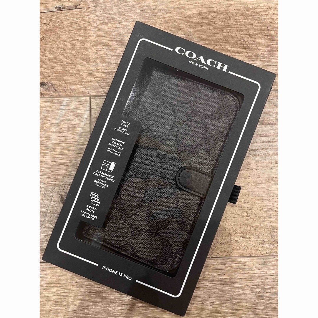 COACH(コーチ)の新品　COACH iPhone13 pro 手帳型カバー シグネチャー　コーチ スマホ/家電/カメラのスマホアクセサリー(iPhoneケース)の商品写真