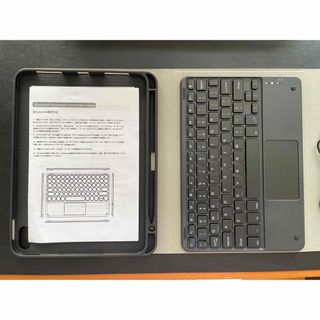 タッチパッド付き Bluetooth キーボードケース 新型 iPad 第10世(iPadケース)