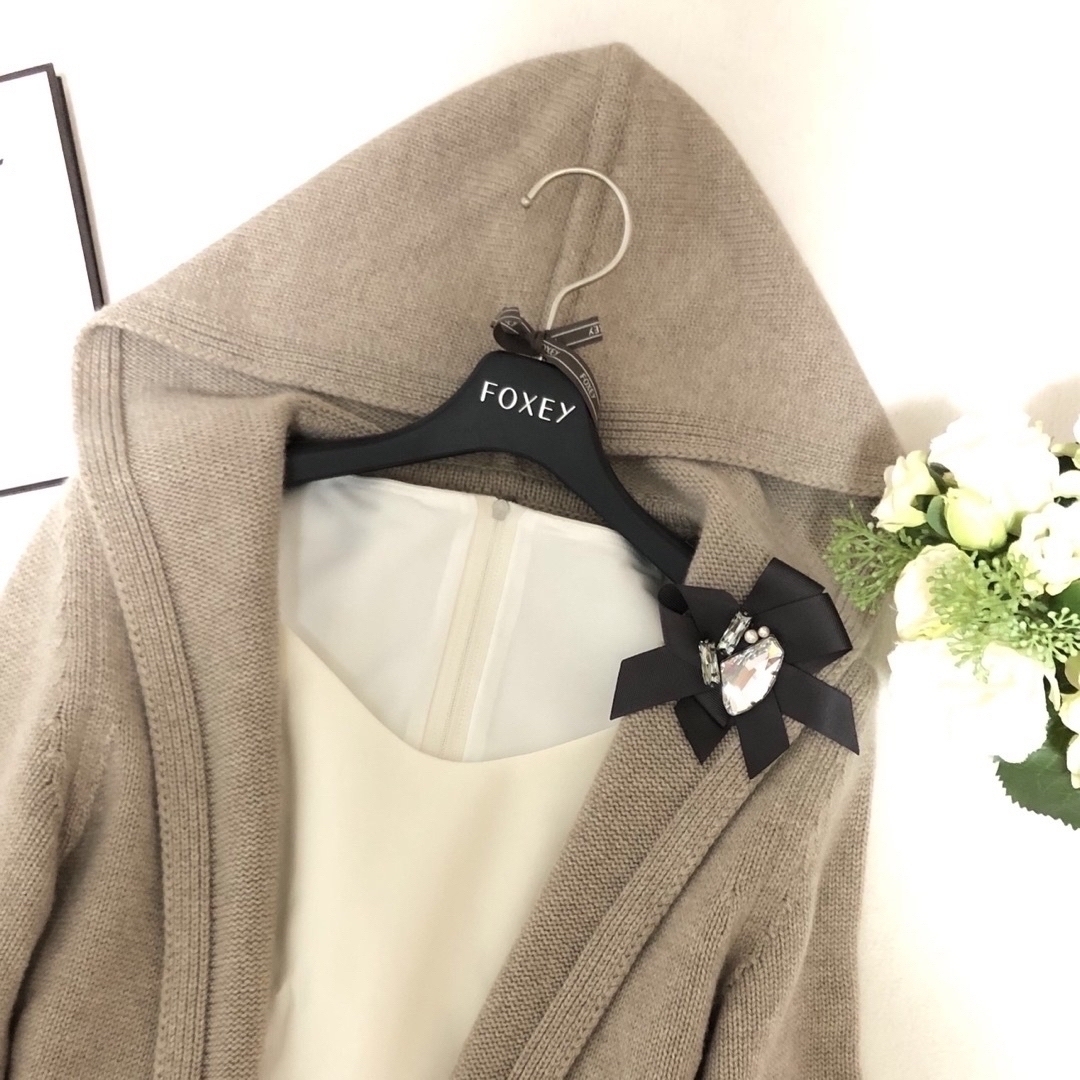 美品▫️FOXEY 38✧’18年⁎˳ オフホワイト系♢カシミヤ混✧₊ ニット