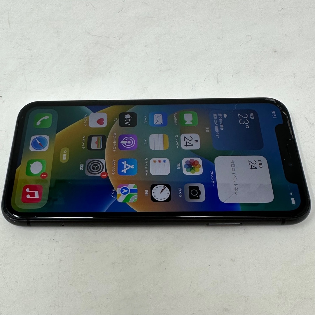 Apple(アップル)のSIMフリー iPhone 11 64GB MHDA3J/A ブラック スマホ/家電/カメラのスマートフォン/携帯電話(スマートフォン本体)の商品写真