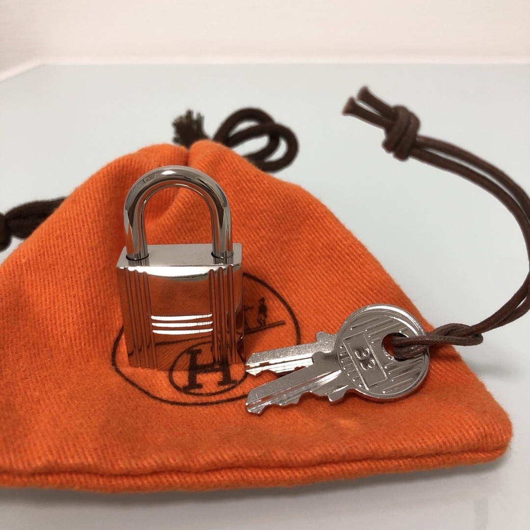 Hermes(エルメス)のエルメス　カデナ　シルバー② レディースのバッグ(その他)の商品写真