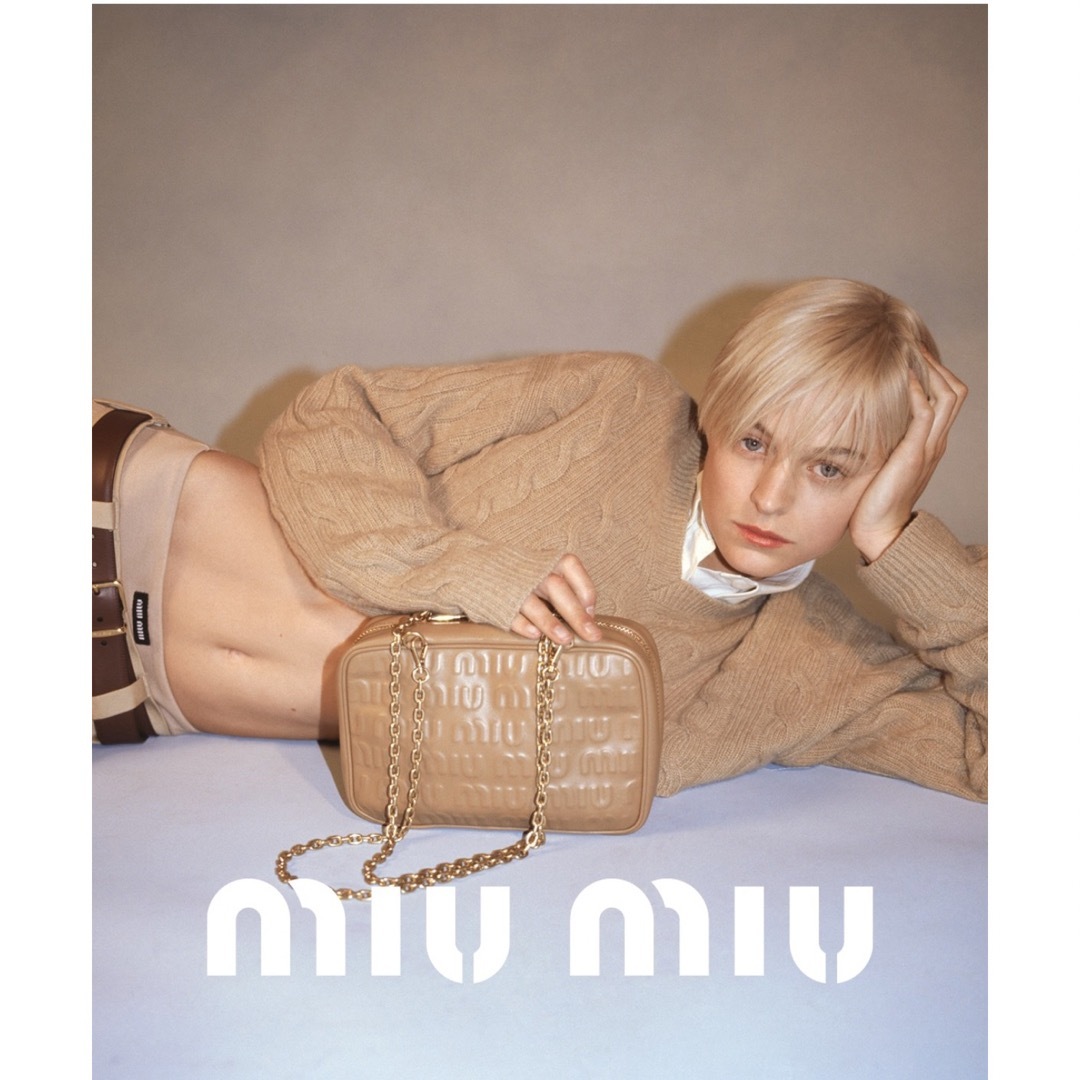 miumiu クロップド丈 オシャレトップス