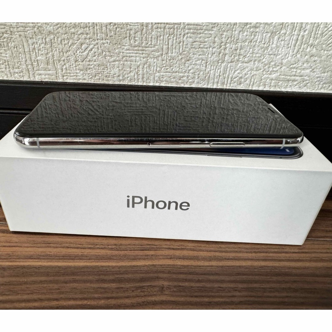 iPhone(アイフォーン)のApple アップル  iPhoneX 64GB SIMフリー スマホ/家電/カメラのスマートフォン/携帯電話(スマートフォン本体)の商品写真