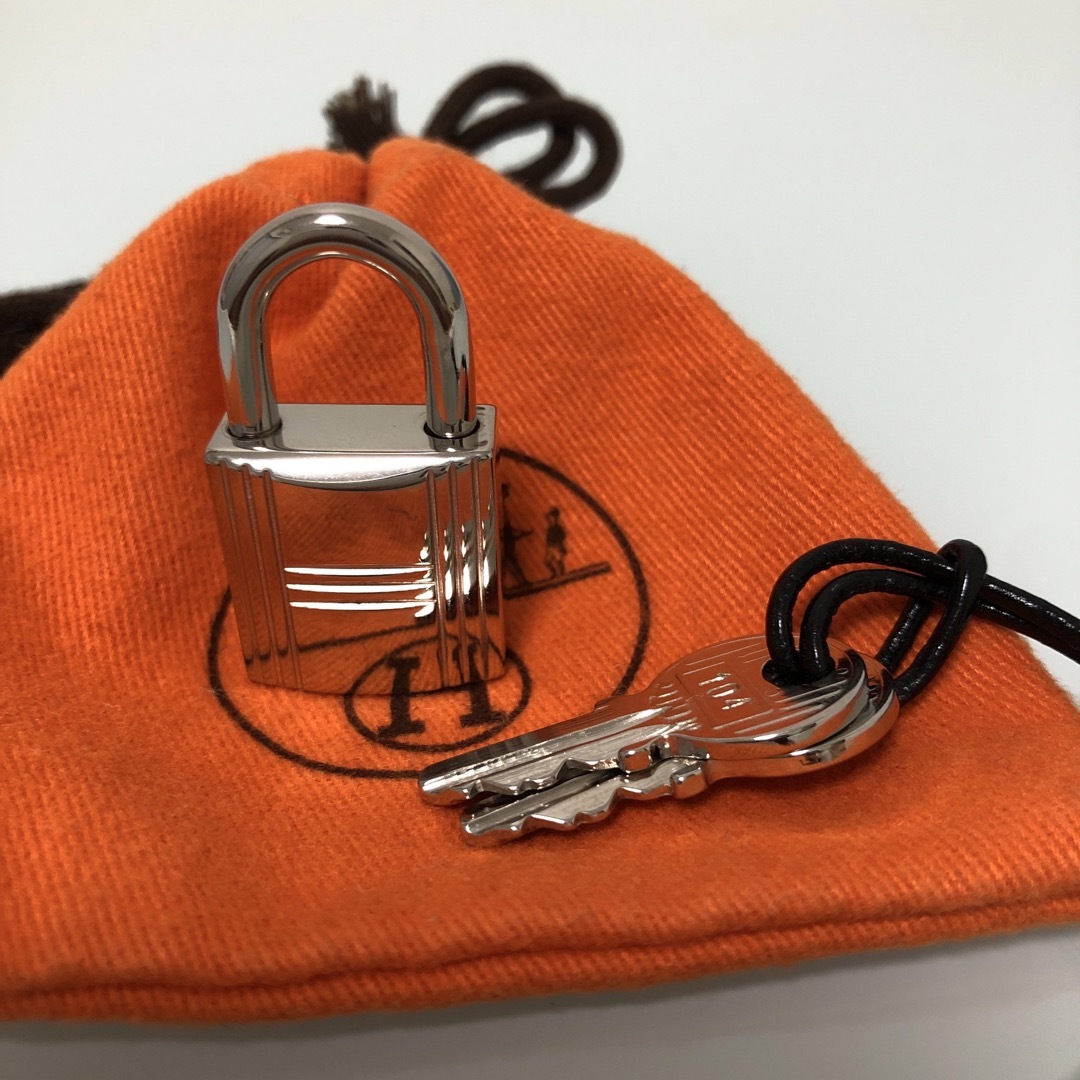 Hermes(エルメス)のエルメス　カデナ　シルバー③ レディースのバッグ(その他)の商品写真