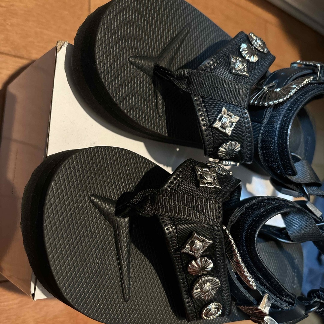 TOGA - 最終値下げTOGA×SUICOKE/トーガ×スイコック】TONO/トング TOGA - 最終値下げTOGA×SUICOKE/トーガ×スイコック】TONO/トング