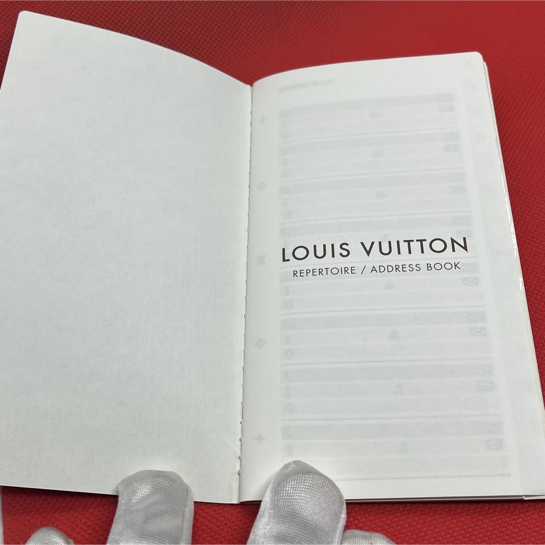 LOUIS VUITTON(ルイヴィトン)の正規/新品未使用/LOUIS VUITTON/ルイヴィトン/アドレス帳 インテリア/住まい/日用品の文房具(ノート/メモ帳/ふせん)の商品写真