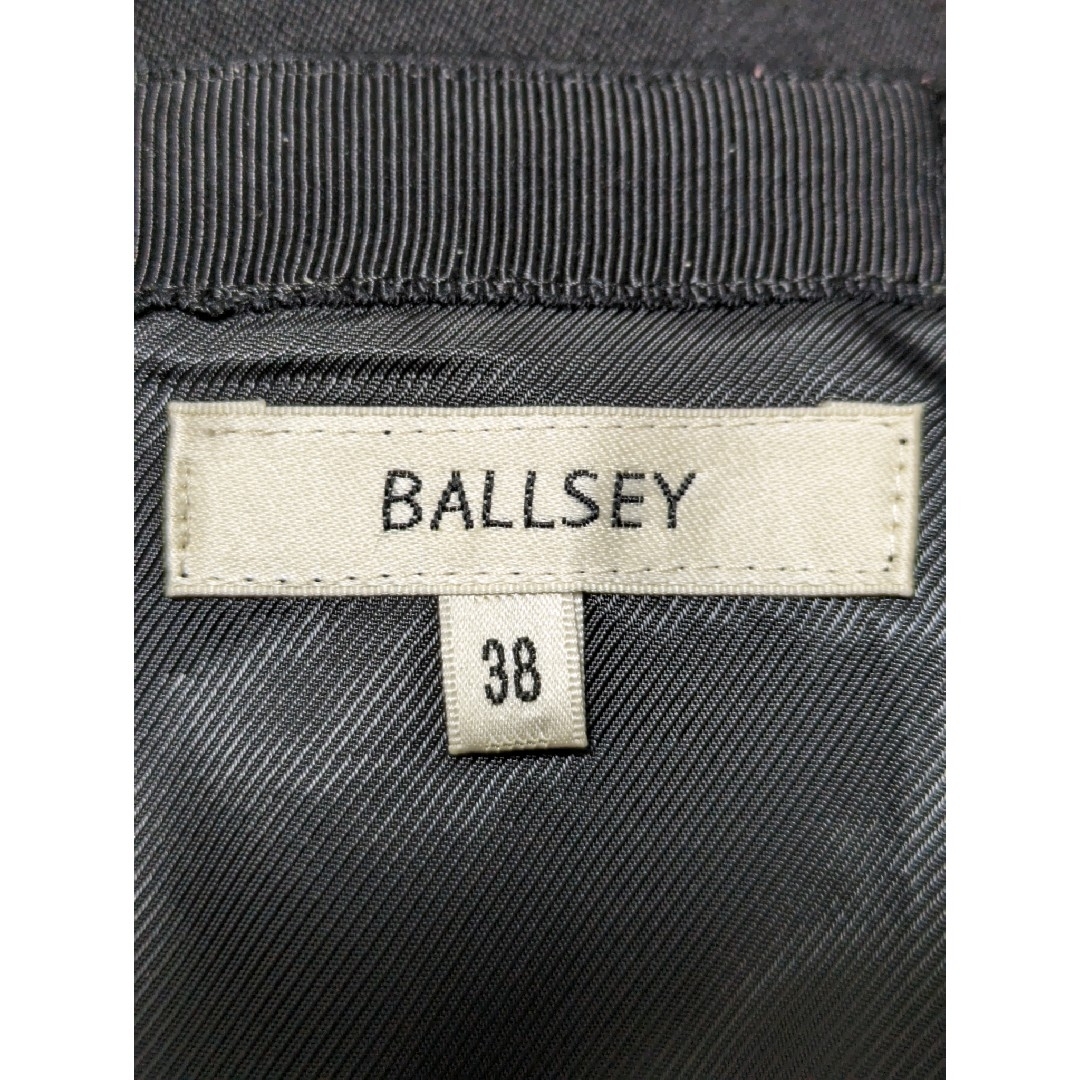 Ballsey(ボールジィ)のトゥモローランド　ボールジィ　膝丈　ウール　スカート　38　ブラック　黒　日本製 レディースのスカート(ひざ丈スカート)の商品写真