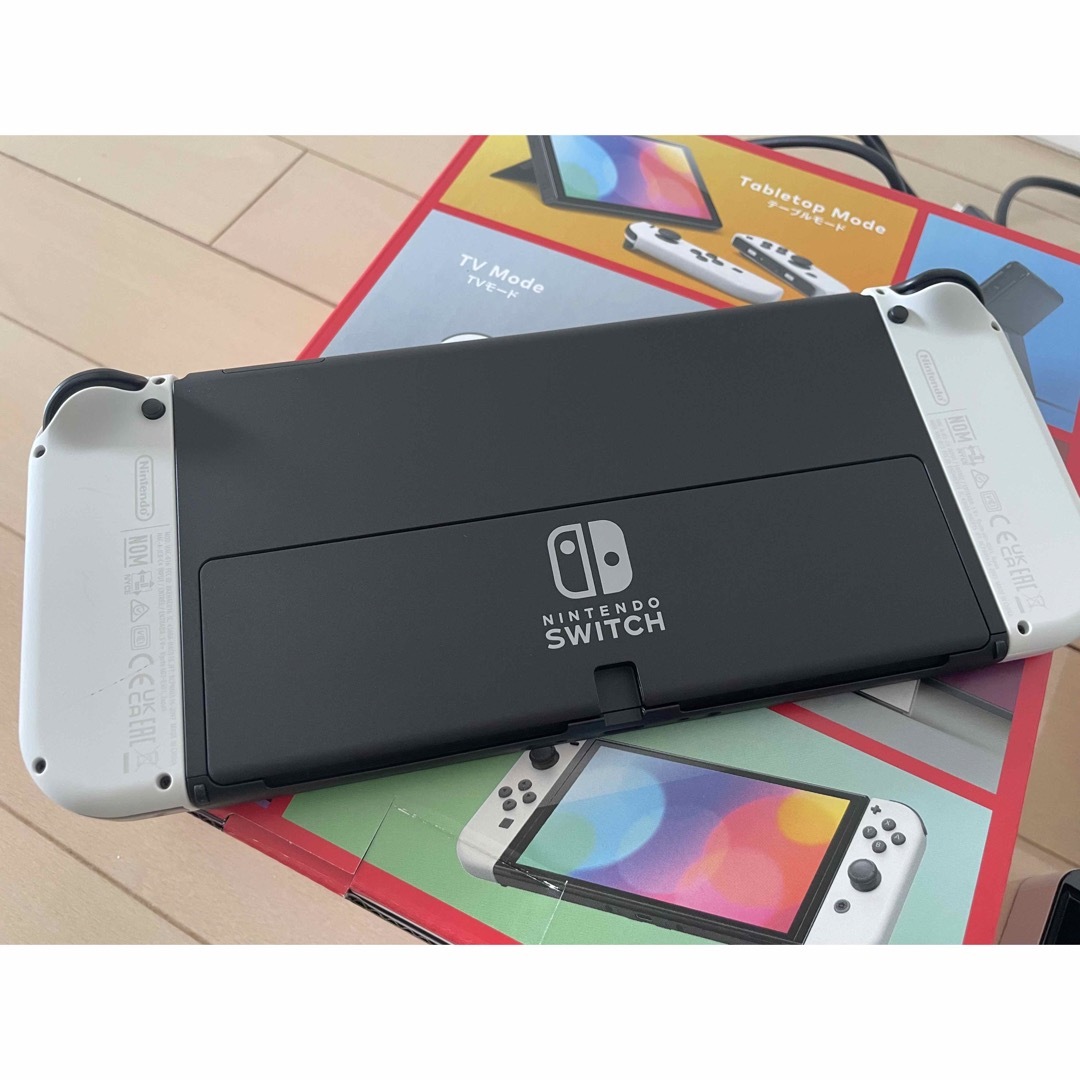 ニンテンドーSwitch　本体　有機ELモデル